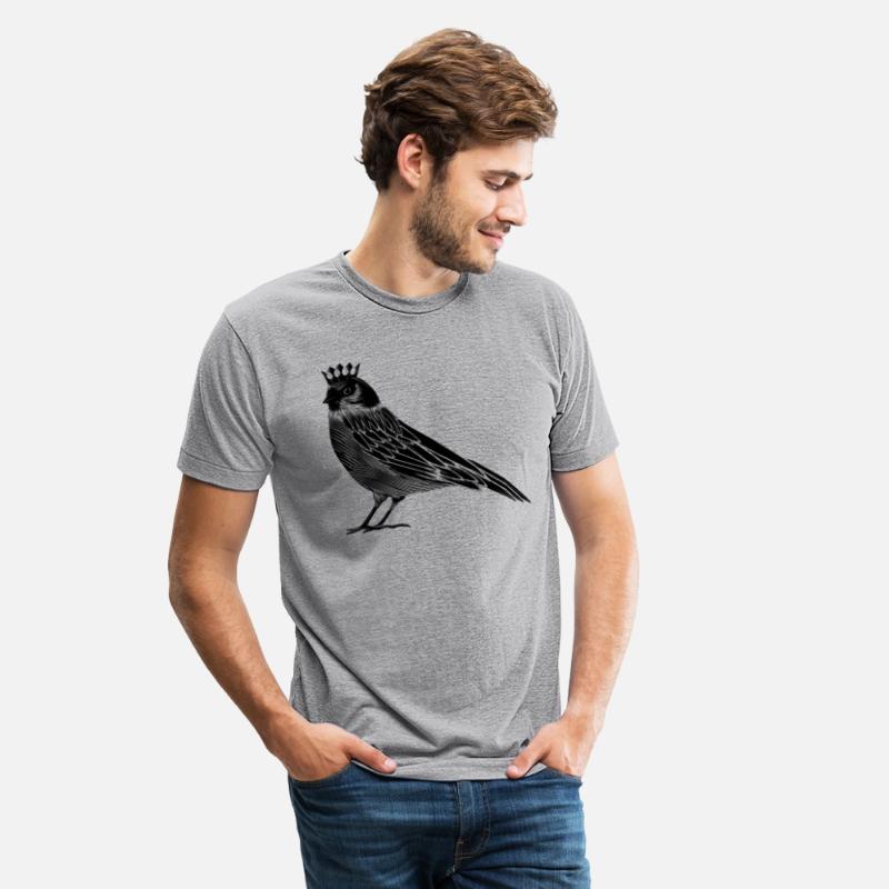 A bird with a crown