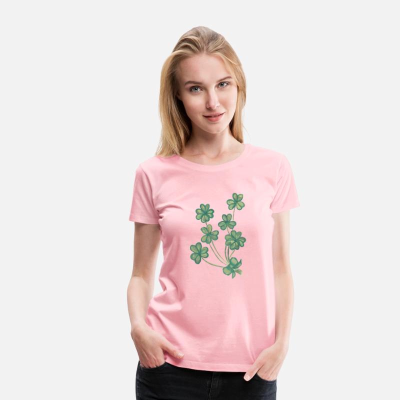 A collection of green watercolor clovers