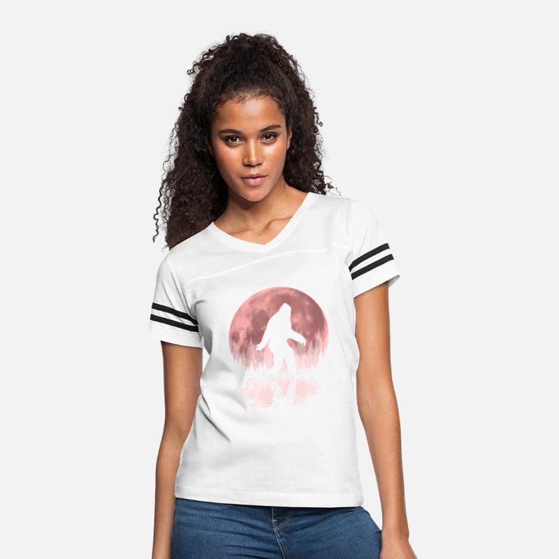 Bigfoot Moon Night Forest Sasquatch Wo