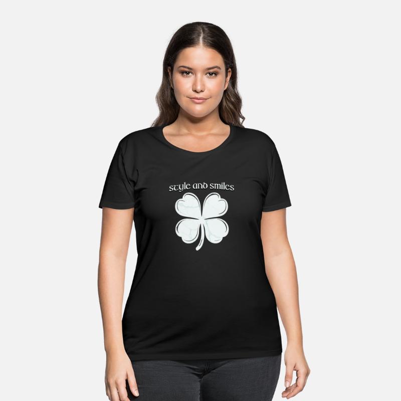 Style and Smiles Large Clover Graphic and Text